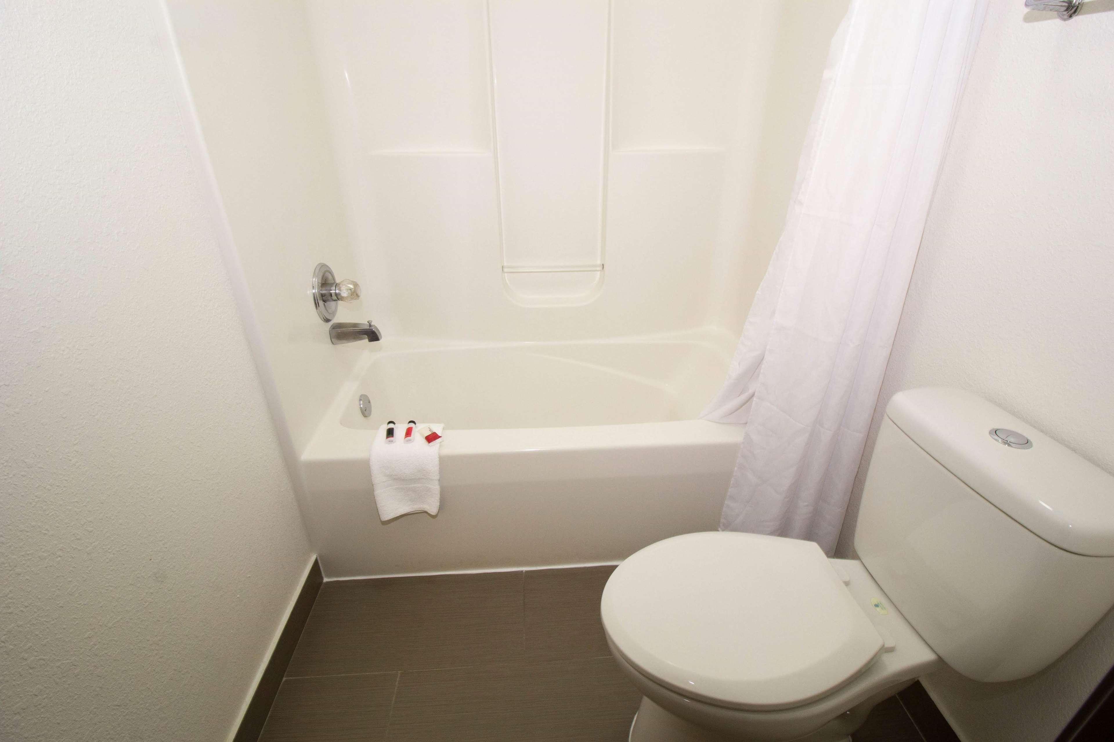 Super 8 By Wyndham Chicago O'hare Airport Hotel 2*