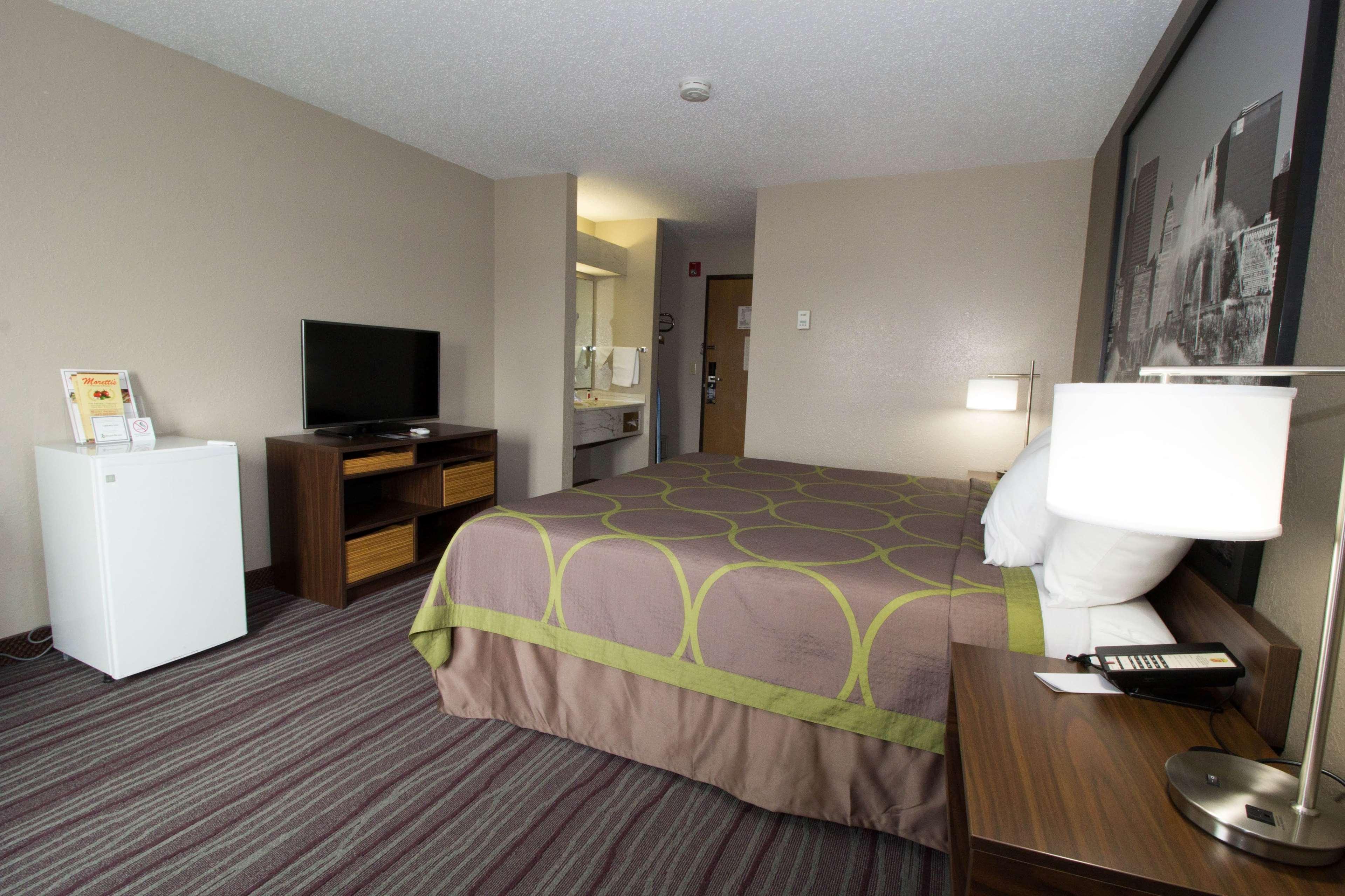 Super 8 By Wyndham Chicago O'hare Airport Hotel