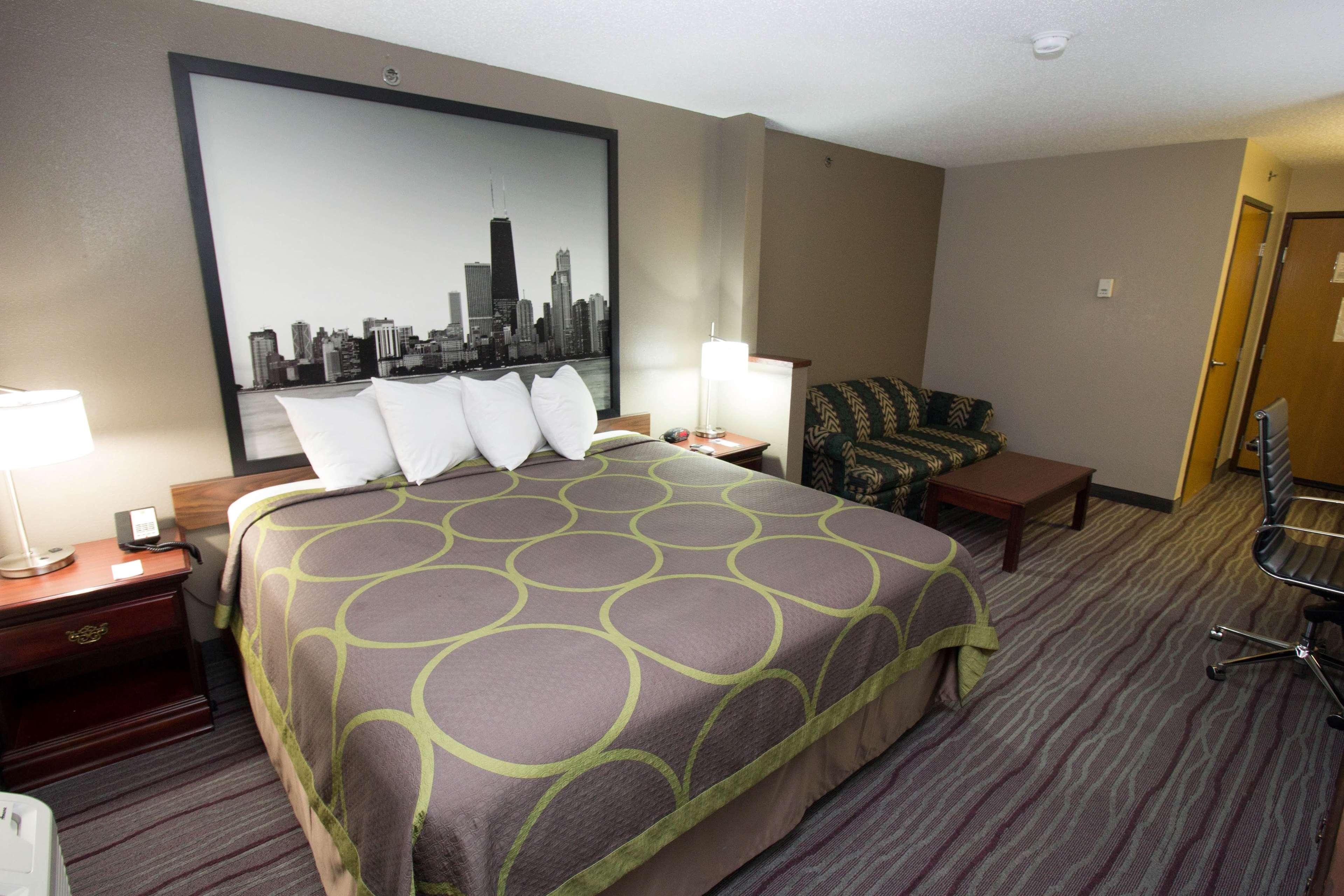 Hotel Super 8 By Wyndham Chicago O'hare Airport 2*