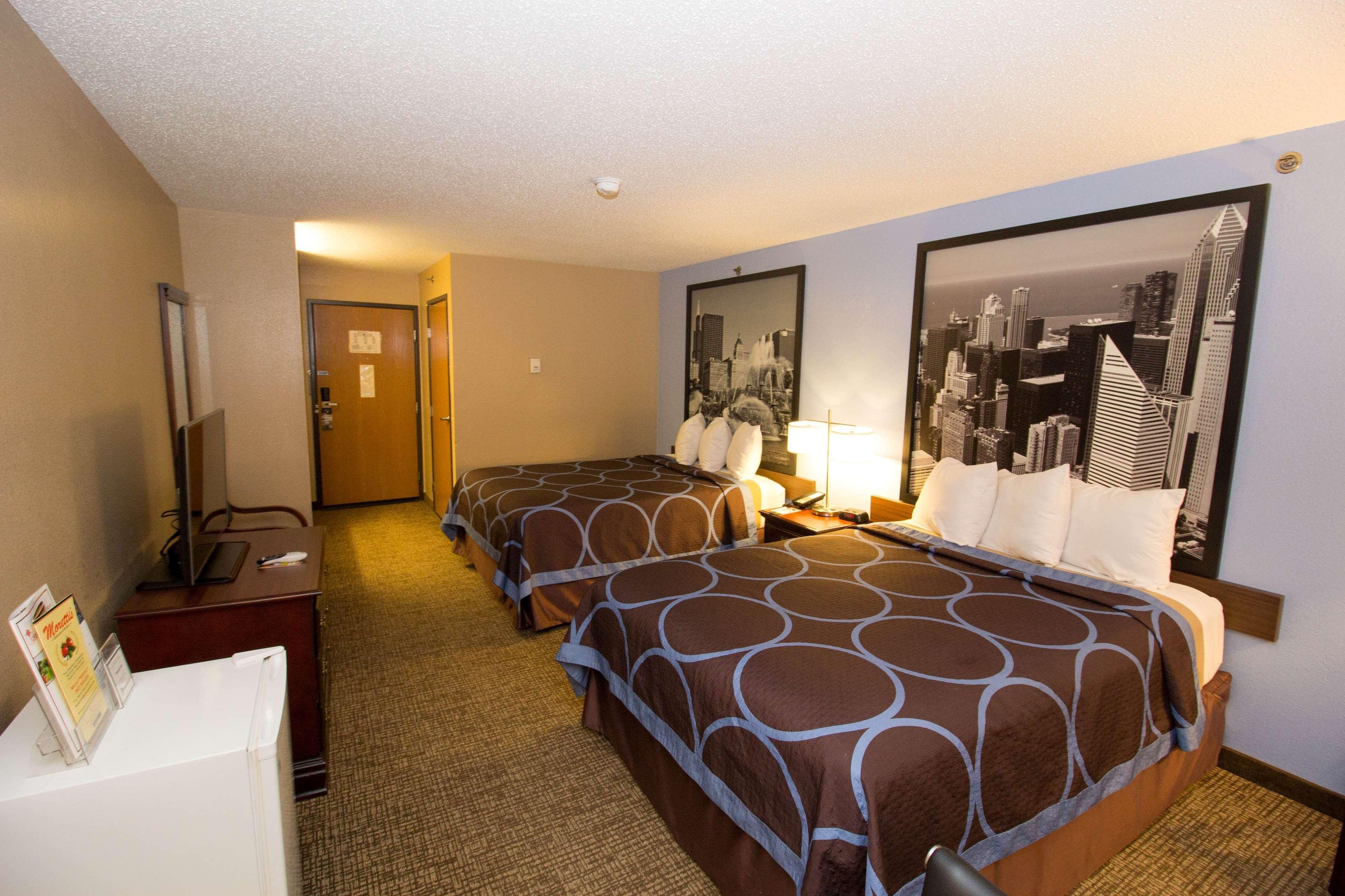 Hotel Super 8 By Wyndham Chicago O'hare Airport
